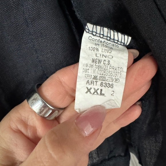 Italian 100% linen 2 piece set (pants and blazer)
Size XXL - Picture 6 of 16